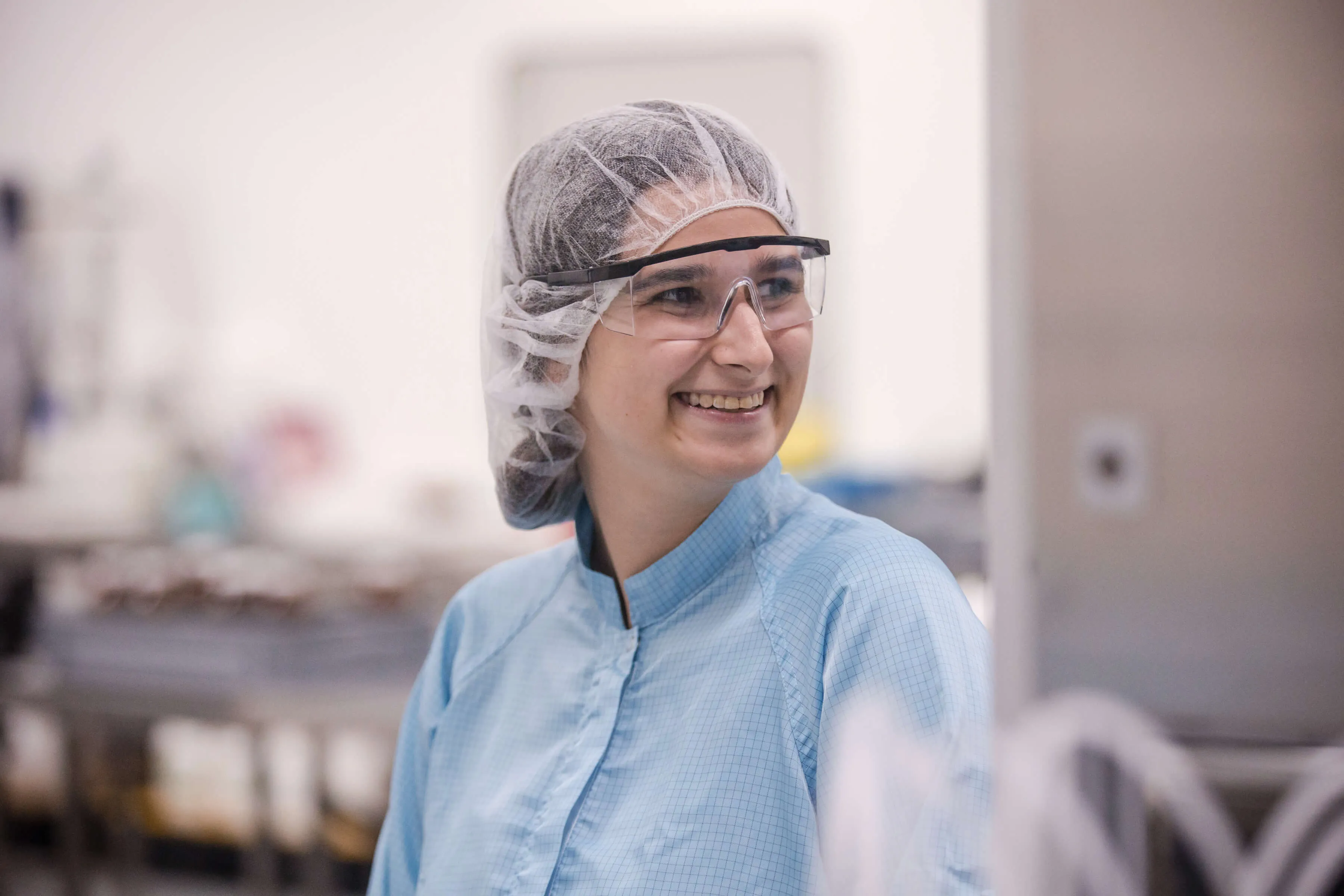 Women in laboratory