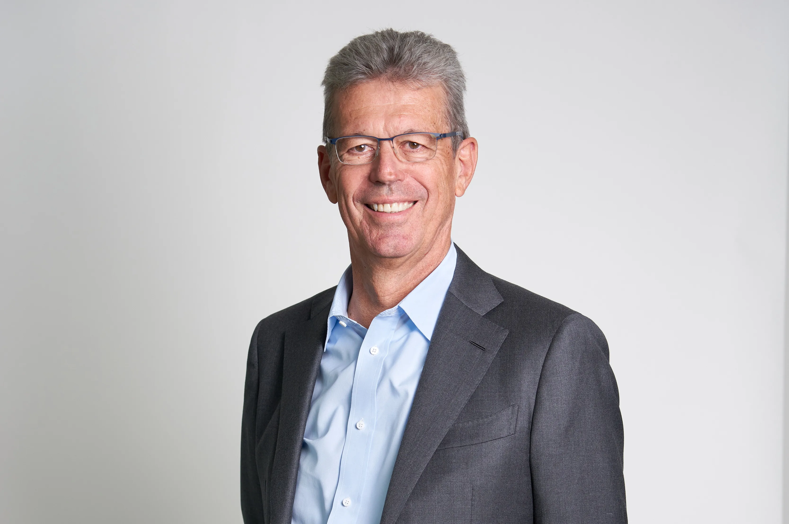 Lukas Paravicini profile